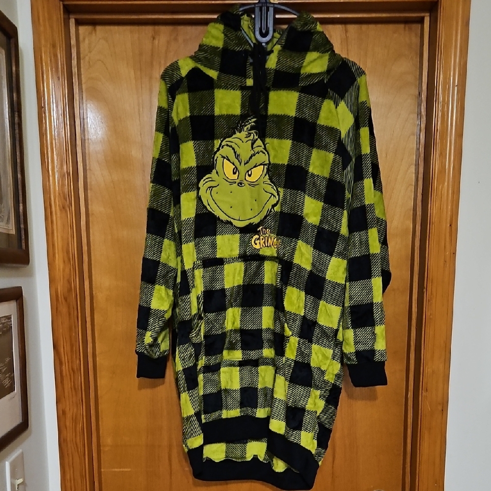 Women's Plaid Pajama Hoodie - Black and Green